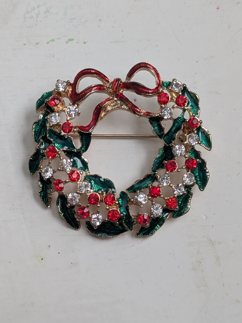 Vintage Gold Christmas Wreath Brooch